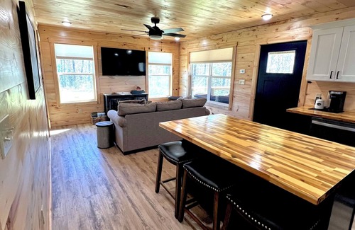 Oneida Cabin | Big Ridge Road - Breathtaking Sunset Views