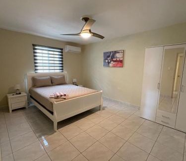 Paradera House | Bijou Villa Bloemond- 3BR-2BTH-pool Studio