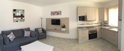 Lomo Quiebre Apartment | Billy's Las Rocas Apt Playa de Mogan with pool access