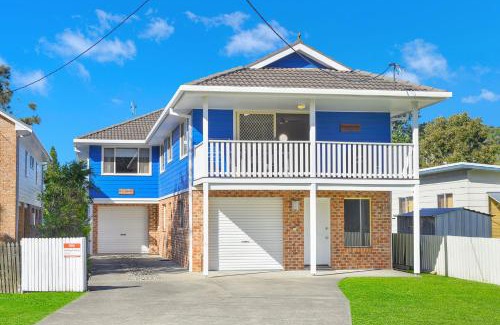 Crescent Head Villa | Bimbimbi 1 11 Willow Street
