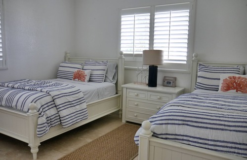 Alice Town House | Bimini Island House @Resorts World Bimini enclave.