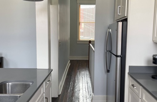 Frankfort Apartment | Bing’s Downtown Guest Suite on Main