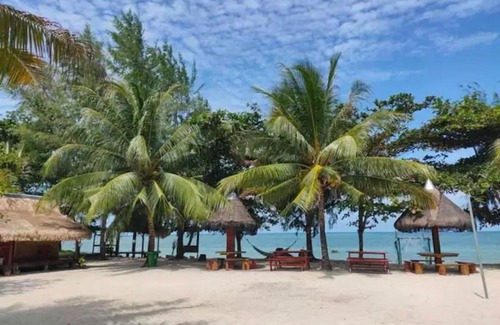 Berakit Cabin | Bintan Brzee Beach in Island Bintan - Bungalow 3