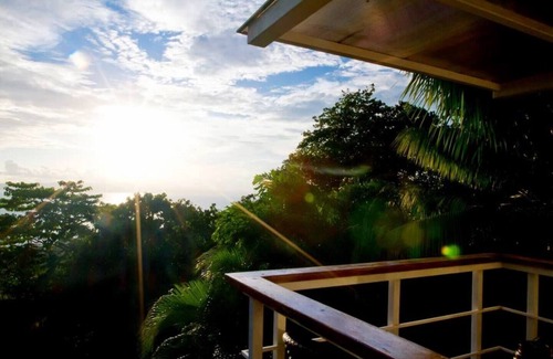 Pavones Villa | Bird Perch , Amazing Views in a Cozy Space!