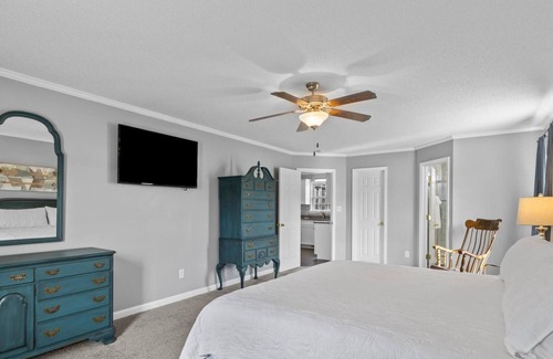 Swansboro House | Bird's Nest in Swansboro