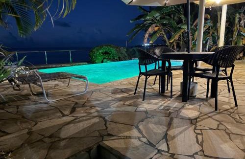 Black Rock Cabin | Birdies Nest Upper 2 Bedroom Beach View