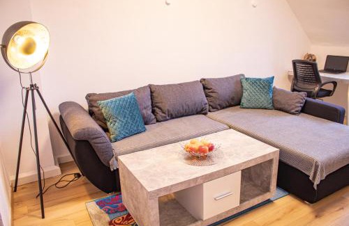 Solingen Apartment | Bis 5 Personen, Parkplatz, Arbeitsplatz