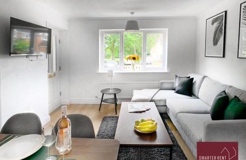 Bisley Apartment | Bisley - 2 Bedroom House - Front Garden and Parking