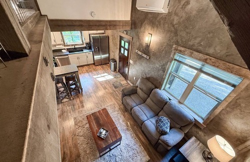 Whitefish House | Bison Ridge Cabin #1 | 4BR Getaway w/Hot Tub, Fire Pit & Grill | Sleeps 8!