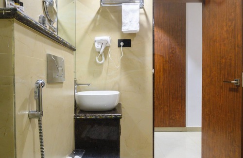 Deoghar Hotel | Biznotel by Pride Deoghar