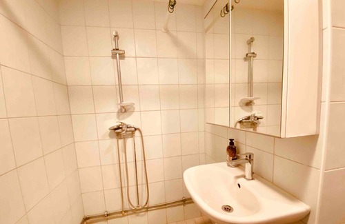 Flen Apartment | Bjurvik's Villa - Flat 2 - Business Customers Only