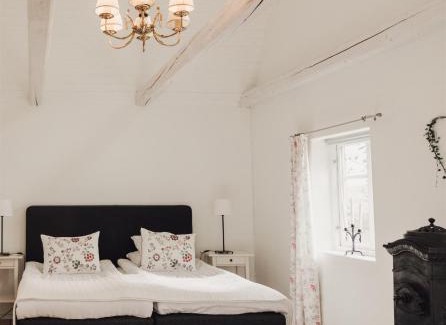 Kivik House | Blåsingsborgs Gårdshotell på Österlen