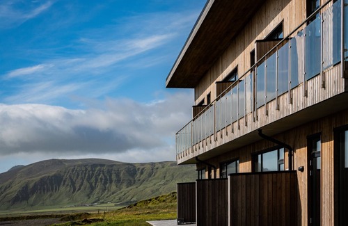 Vik I Myrdal Apartment | Black Beach Suites