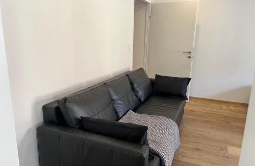 Wiener Neustadt Apartment | Black City Loft for 10 Guests