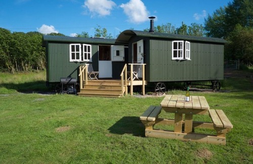Llangadog Cabin | Black Mountain BreakAway