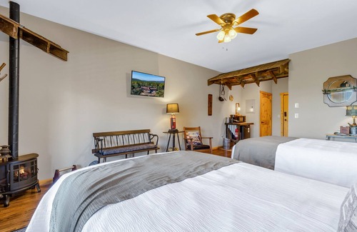 Stanardsville Hotel | Black Smith - Rm. 106