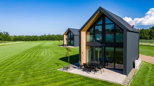 Zator Villa | Black Villa