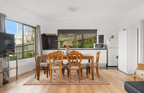 Blackmans Bay House | Blackmans Bay Beautiful Ocean Views