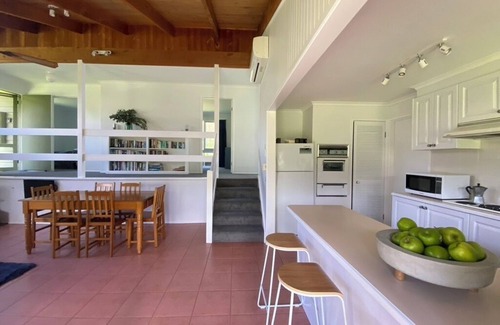 Blairgowrie House | Blairgowrie beach house escape. Only 5 minutes walk to Bridgewater Bay