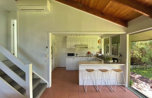 Blairgowrie House | Blairgowrie beach house escape. Only 5 minutes walk to Bridgewater Bay