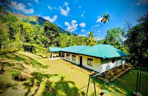 Katukitula Villa | BLEND IN WITH THE NATURE WITH YOUR FAMILY & FRIENDS.ENJOY A COZY STAY TEARAMB.