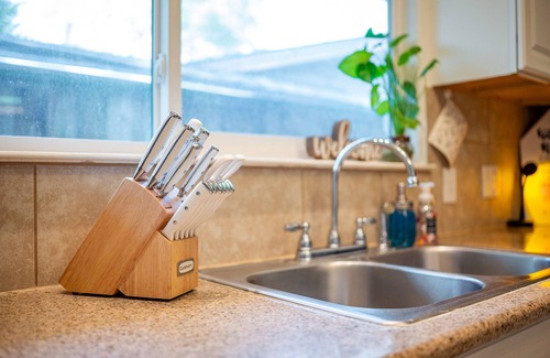 Sharpstown House | Blissful Houston Get Away~ 4 Bedrooms, 3 Bathrooms