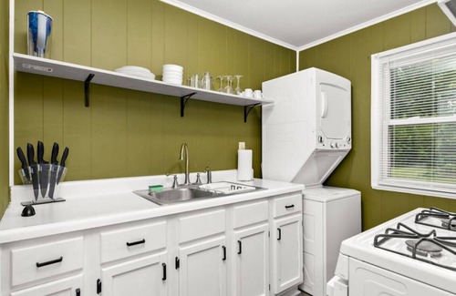 Peoria House | BLISSFULL BOHO COTTAGE - 2BD near the Heights