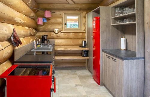 Glatten House | Blockhaus Almhütte Hofblick