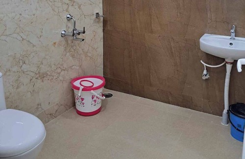 Vannarpet Hotel | Blossom Inn