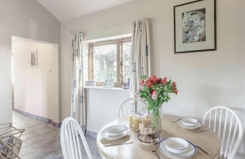 Hassocks House | Blossom's Cottage