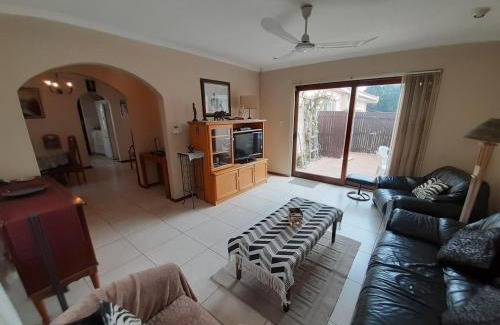 Blouberg Rise Apartment | Blouberg Cosy 2 bedroom house