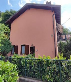 Perledo House | Blu dipinto di blu - Como Lake View - Perledo