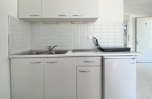 Vagia House | Blue Dolphin Studios & Apartment