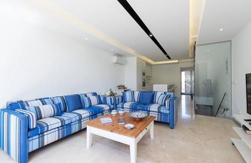 Pasito Blanco Ski Chalet | Blue Marlin - Pasito Blanco Beach