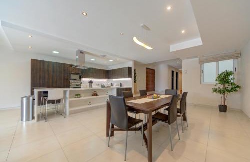 Ta' Xbiex Apartment | Blue Harbour, Marina View 2 Bedroom Apartment