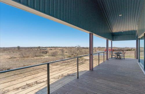 Leon Junction Hotel | Blue Hills Ranch