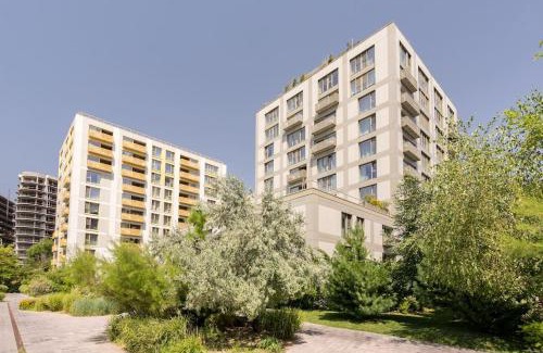Aviatiei Apartment | Blue Lagoon-1 BR Amazing Balcony