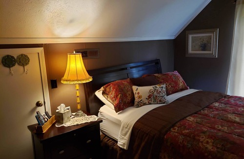 Cana Bed & Breakfast | Blue Ridge Manor B&B