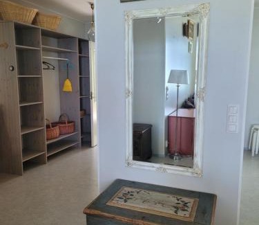 Kesaelahti Villa | Blue villa with private beach