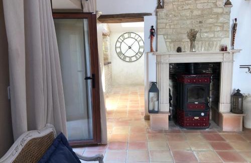Saleignes House | Bluebell cottage