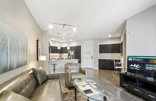 Menlo Park Apartment | Bluebird Suites near Facebook HQ