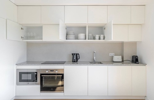 Casal da Ladeira Apartment | Blueground | Alvalade, balcony, nr Campo Grande