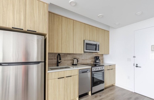 Gowanus Apartment | Blueground | Gowanus, washer, nr Prospect Park