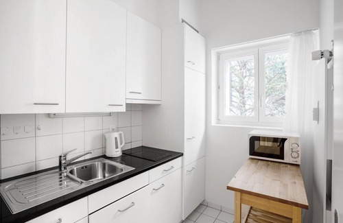 Oberstrass Apartment | Blueground | Oberstrass, rooftop, a/c, furnished