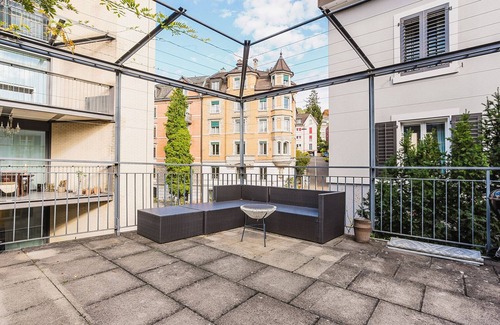 Oberstrass Apartment | Blueground | Oberstrass, rooftop, a/c, furnished