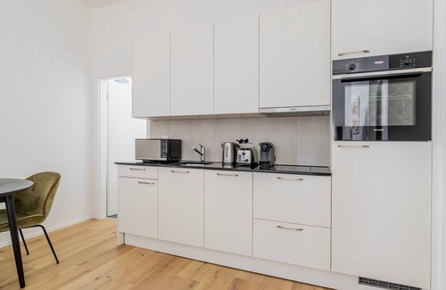 Seebach Apartment | Blueground | Seebach, balcony, nr Katzensee