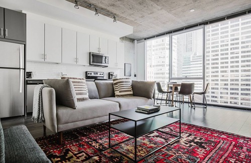 Killgubbin Apartment | Blueground | The Loop, pool & gym, nr Willis