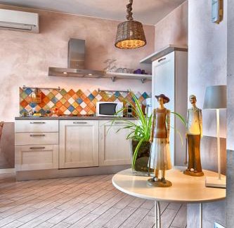 Gardola Apartment | BnB Borgo le Vigne - L'Uva rara Only Adults