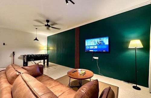 Cyberjaya House | BNB Cozy Homestay - Cyberjaya, 14 pax