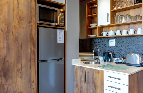Wilderness House | Boardwalk Lodge - B&B